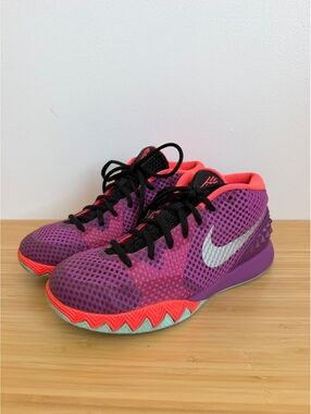 Nike Kyrie 1 Easter Basketball Shoes Girls 5Y Women's 6.5 EU 37.5